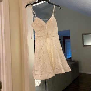 I’m selling my bridal shower dress!